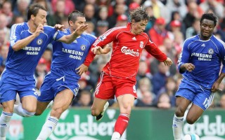 英超焦点对决，狼队迎战曼联，副班长求首胜？阿莫林领军冲击欧冠区