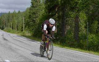 皇马拒为姆巴佩改打防反，战术传统与现实的冲突