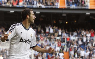 节后首战，RNG主场迎击VG，Uzi首发与否成最大悬念