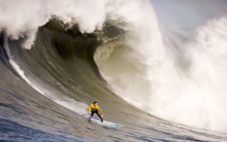 湖人新秀马尼翁以女妖精神点燃赛季，趣味故事席卷联盟