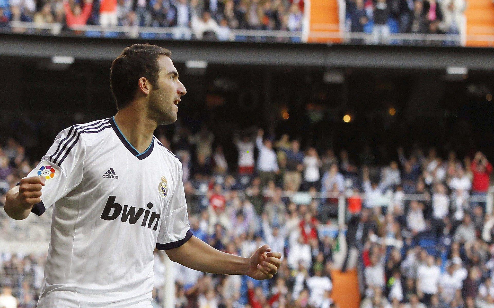 夜读，2亿齐飞引爆足坛风暴，4亿妄为重塑豪门格局-第1张图片-开云官网首页-足球篮球直播平台